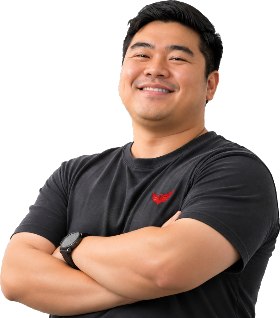 Mentor Laris, tangan menyilang, tersenyum